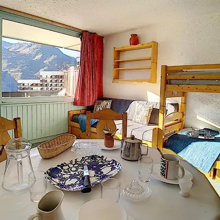 Aux Pieds Avec Balcon Expose Sud-ouest - Fr-1-344-1000 Apartment